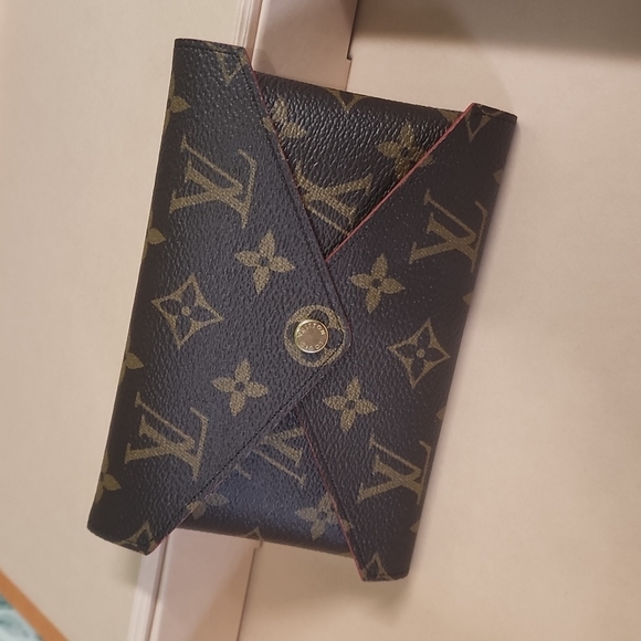 NEW Louis Vuitton Medium Kirigami - Picture 2 of 5
